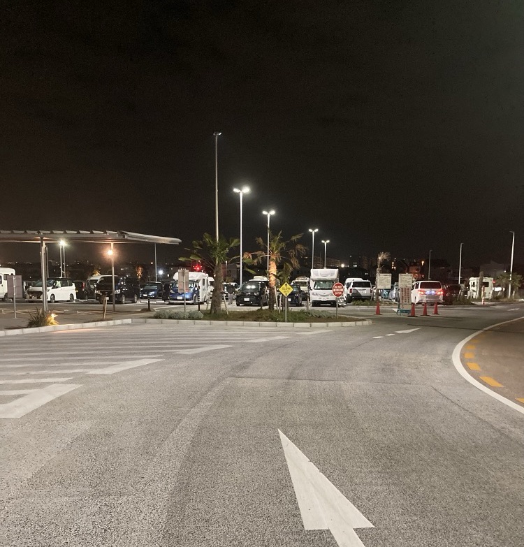 夜の茅ヶ崎道の駅