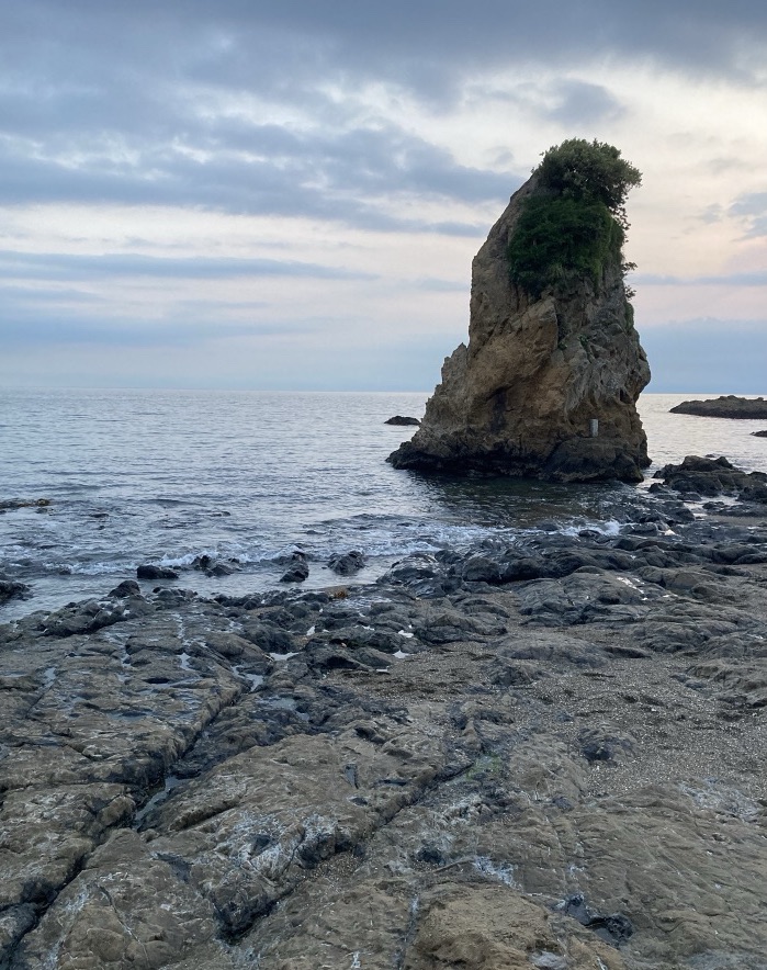 立石公園の立石と岩場