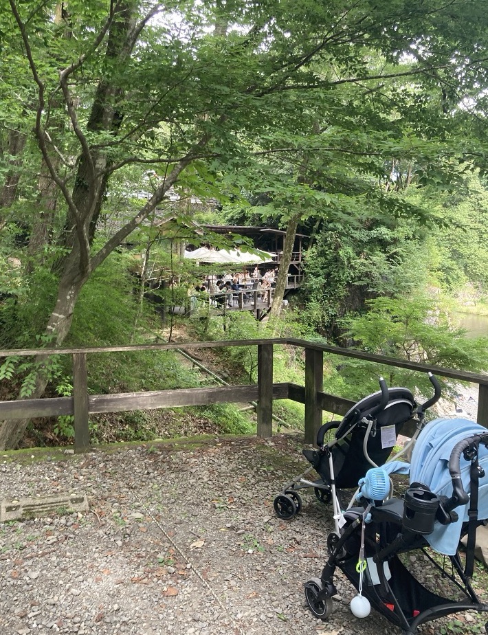 ベビーカー置くスペース