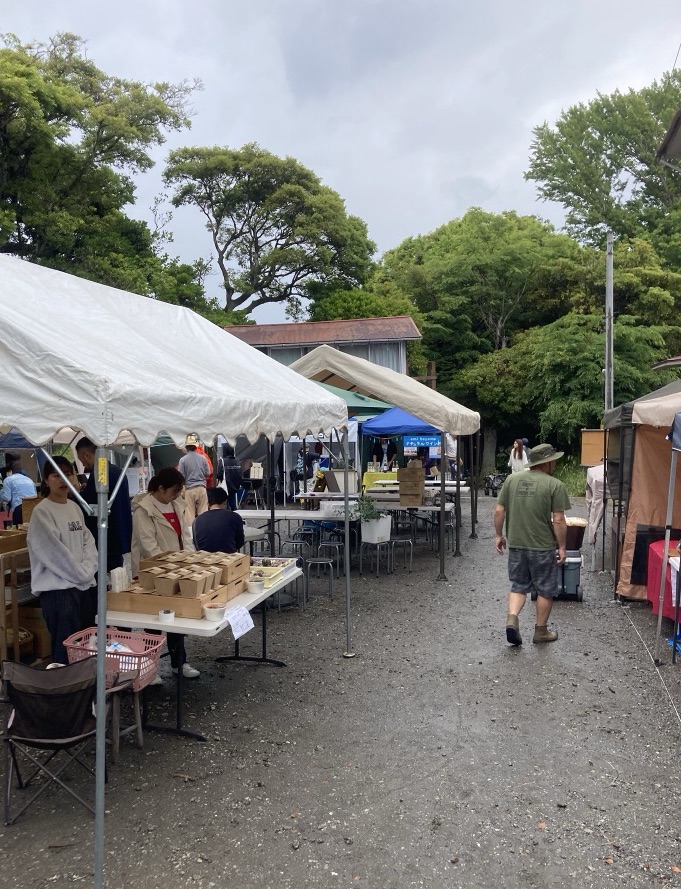 森山神社の朝市